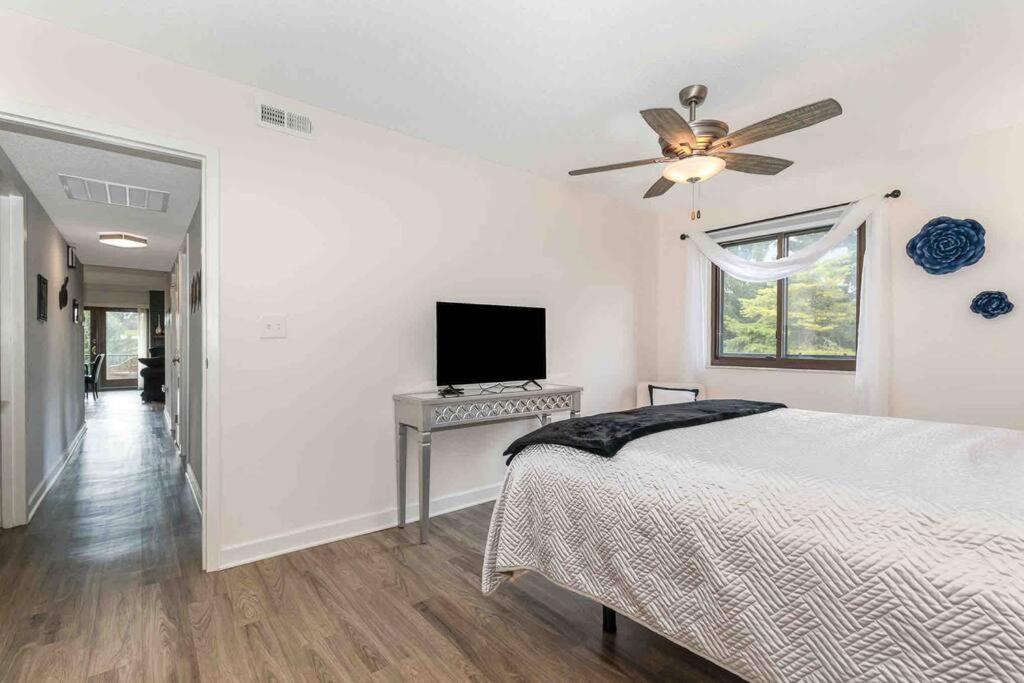 Large, Stunning Elvis Themed Condo,10 Min From Cvg Florence Exterior foto